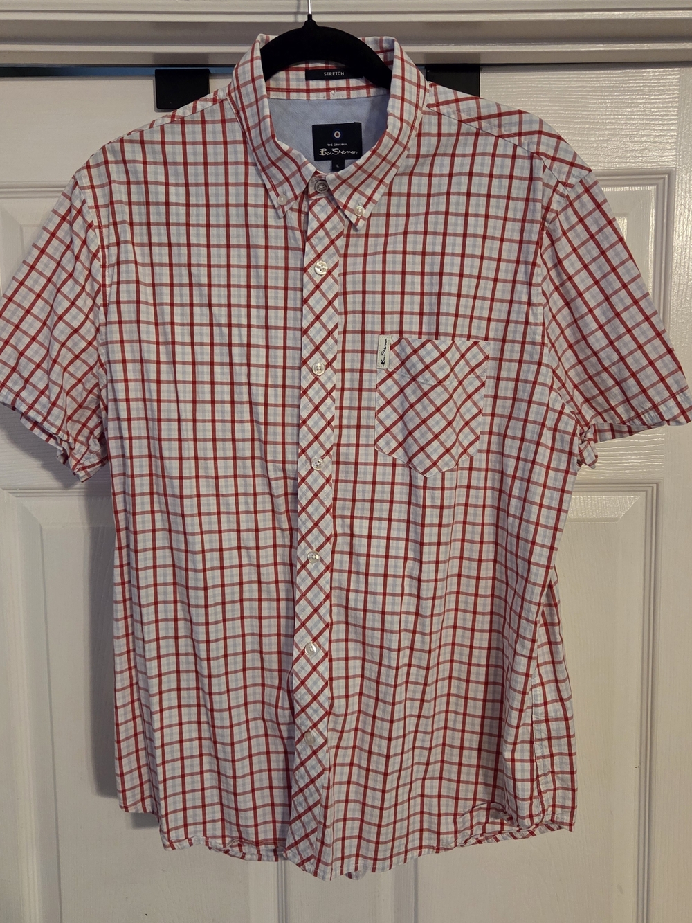 Ben Sherman Plaid Button Down Shirt in Red & White Size Large Like New